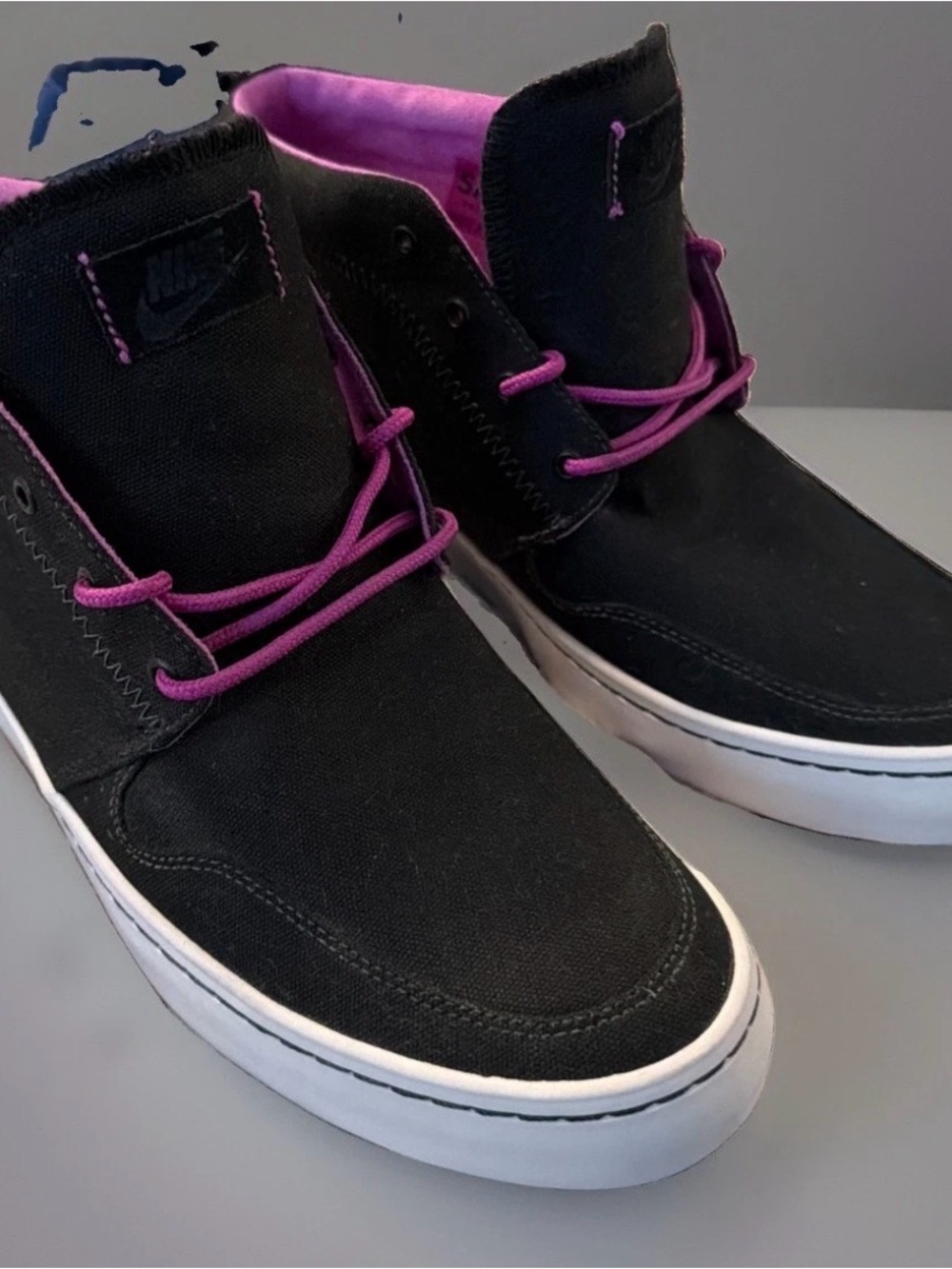 2012 Nike Rare Look See Sample Prototype SU12-MNSPST-189 IM Mid Top Suede Tennis